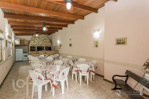 Image 28 - 235815